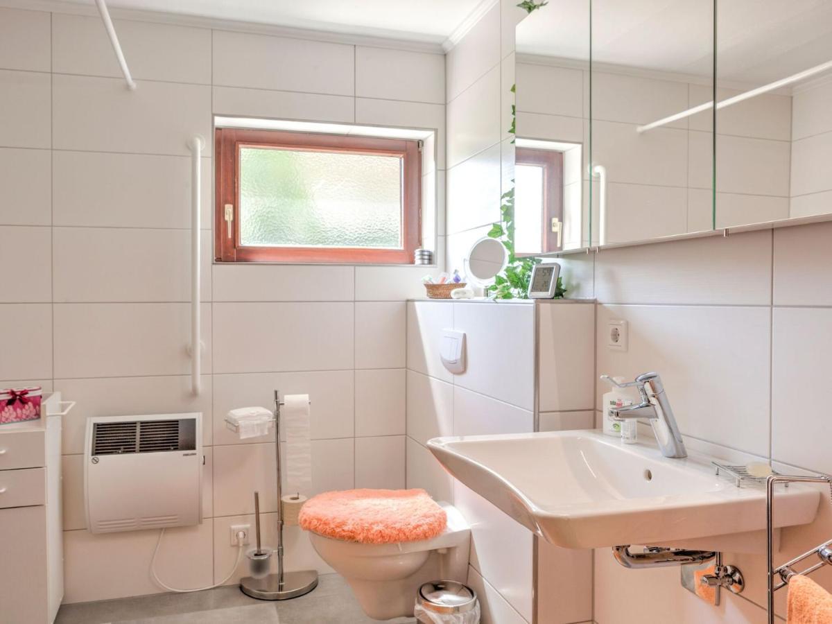 Апартаменты Sunny Flat In Bad Driburg With Garden Экстерьер фото