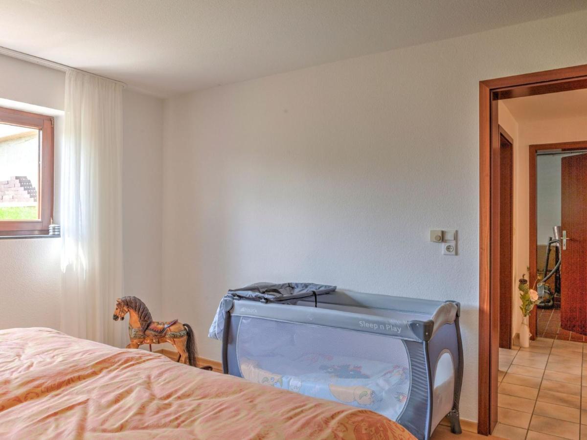 Апартаменты Sunny Flat In Bad Driburg With Garden Экстерьер фото