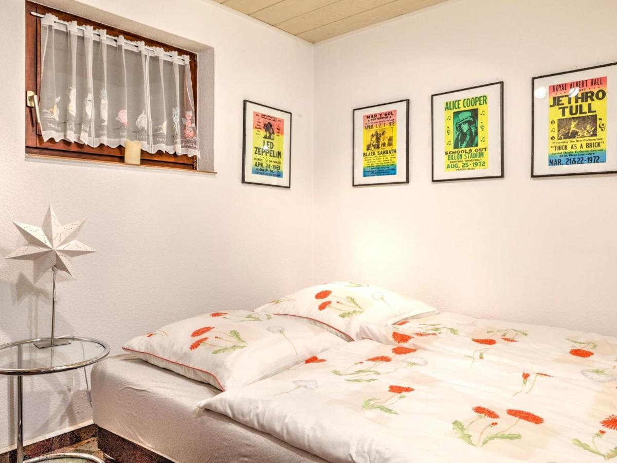Апартаменты Sunny Flat In Bad Driburg With Garden Номер фото