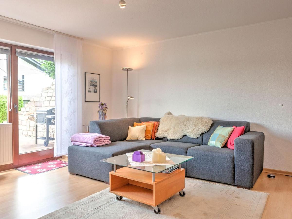 Апартаменты Sunny Flat In Bad Driburg With Garden Номер фото