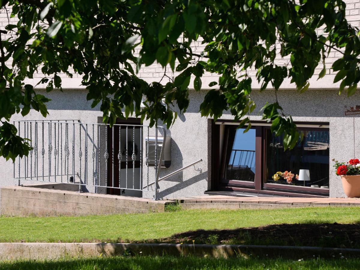 Апартаменты Sunny Flat In Bad Driburg With Garden Экстерьер фото